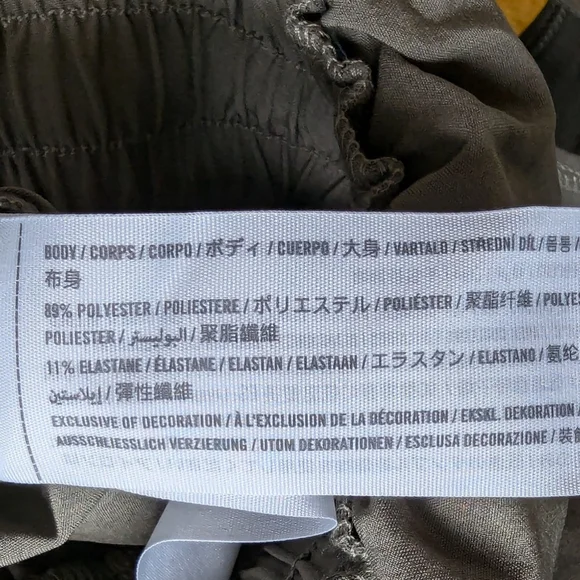 Abercrombie & Fitch Olive Traveler Jumpsuit Women's Sz Med Tall Lightweight - Picture 9 of 9